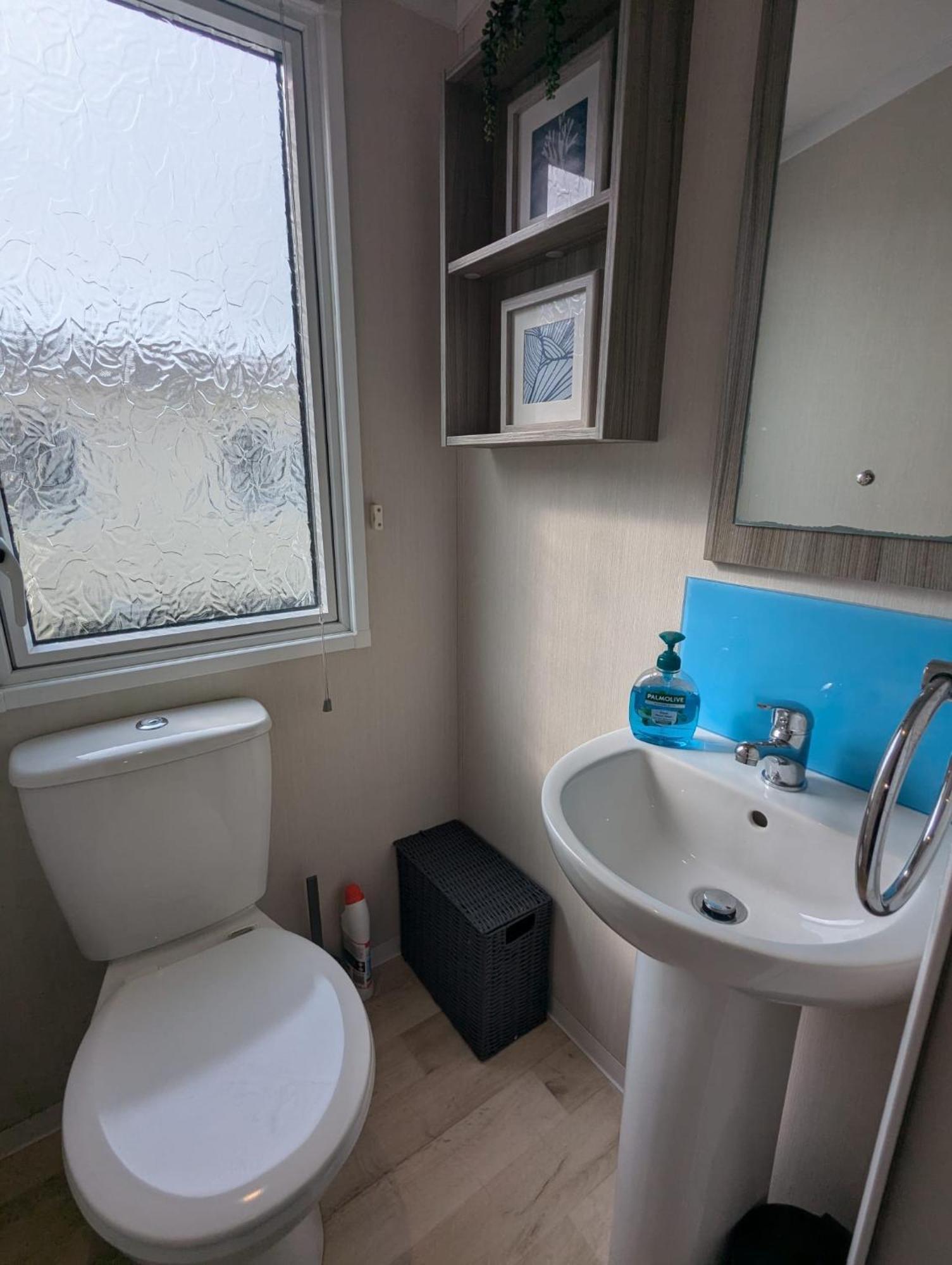 Beautifully Presented Dog Friendly Caravan On Very Popular Littlesea Holiday Haven Park Weymouth Wyke Regis Exteriér fotografie