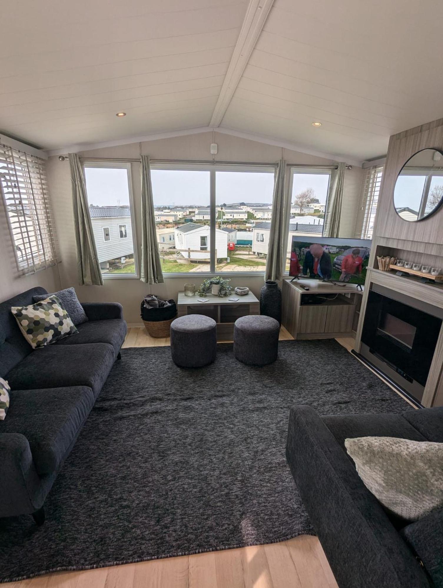 Beautifully Presented Dog Friendly Caravan On Very Popular Littlesea Holiday Haven Park Weymouth Wyke Regis Exteriér fotografie